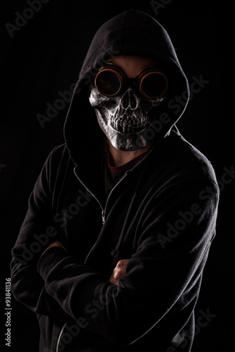 Dark skull mask for halloween