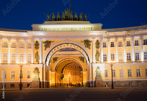 У арки Главного штаба летней ночью. Санкт-Петербург photo