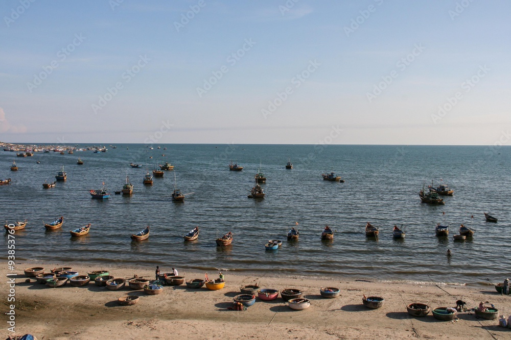 hundreds of fishing boats parked in the bay
