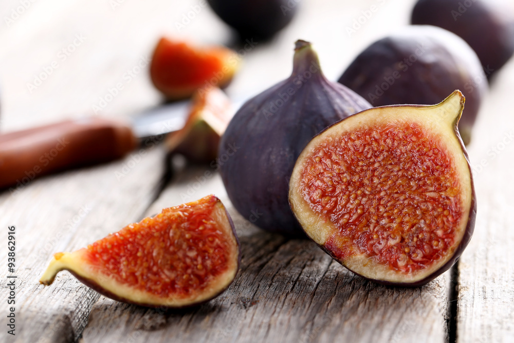 Fresh figs on a grey wooden table