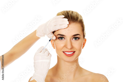 Cosmetic botox facial injection 