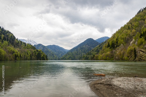 Fototapeta Naklejka Na Ścianę i Meble -  Lake Ritsa in Abkhazia