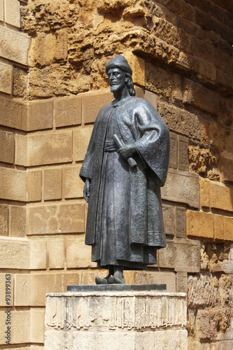 Statue de Aben Hazam / Cordoue (Espagne)
