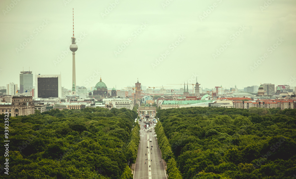 Fototapeta premium Aerial view of Berlin from the Victory Column