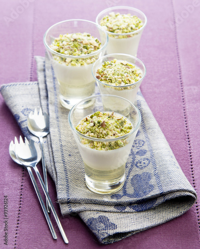 фотографія Blancmange with almond milk