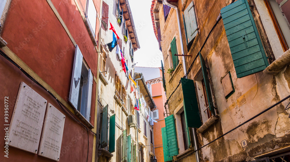 Obraz premium Architecture details from Rovinj, in Croatia, with an old building