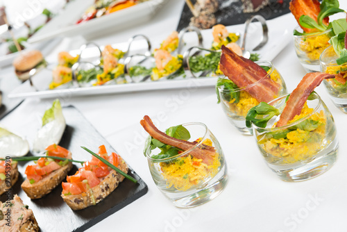 Fingerfood-Buffet in der Gastronomie