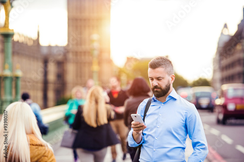 Canvas Print Man with smart phone