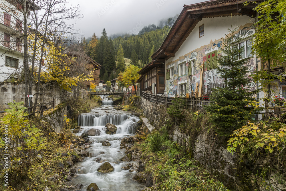 In the center of Canazei is admired this house, 