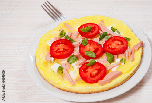 omelet with ham and cheese