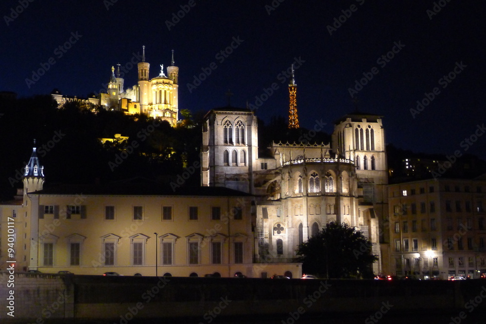 Night of Cathédrale Saint-Jean-Baptiste, Lyon, France