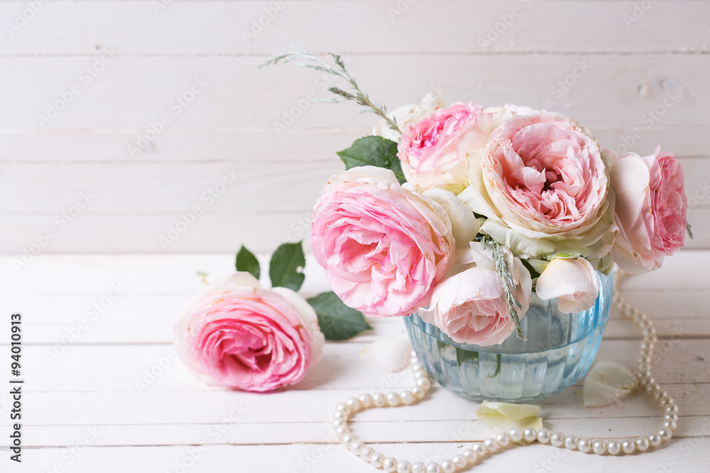 Pink roses in vase Pink roses in vase