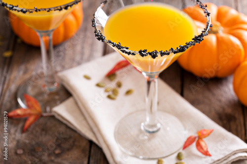 Pumpkintini pumpkin martini coctail photo