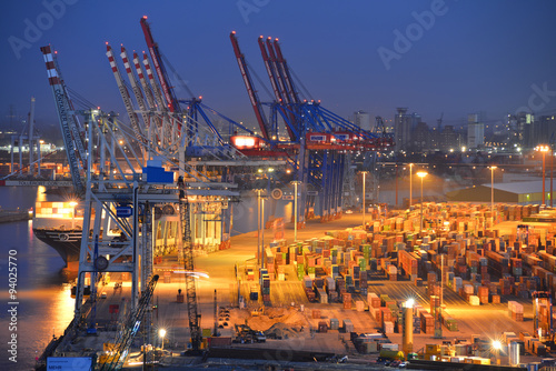 Containerterminal, Export, Import, Hamburger Hafen, Logistik, Hafen, Containerschiff, Kräne, Hamburg