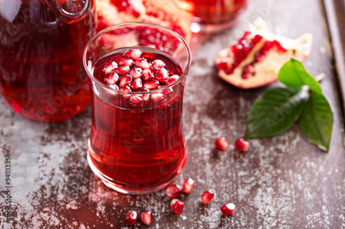 Pomegranate drink with sparkling water