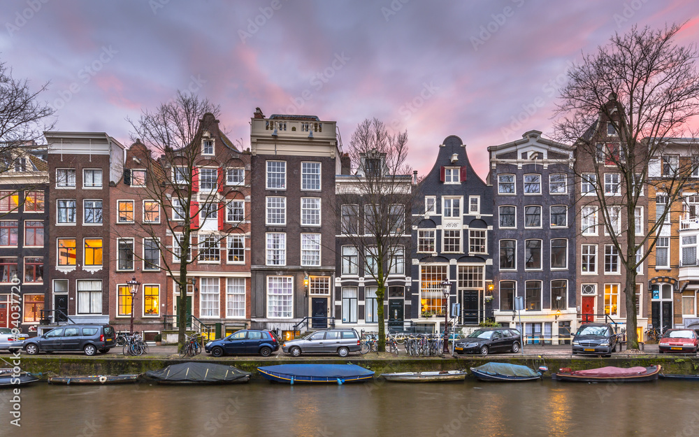 Canal houses on the Brouwersgracht in Amsterdam