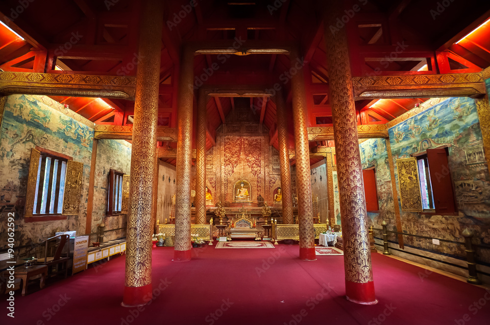 Fototapeta premium Interior shot of Wihan Lai Kham at Wat Phra Singh, Chiang Mai, Thailand