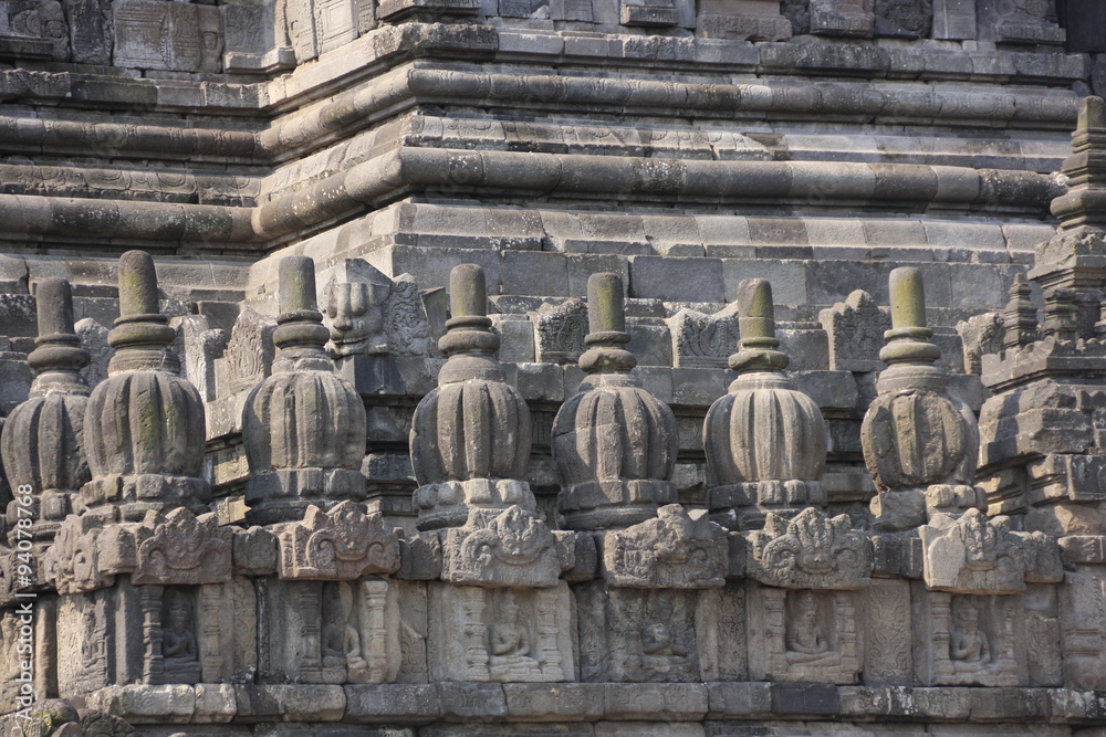 petites sculptures à Prambanan