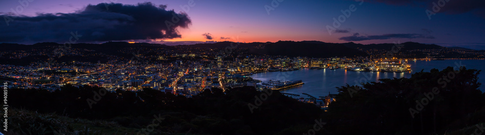 Dusk Wellington City
