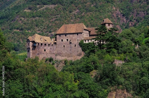 Wallpaper Mural Runkelstein - castle Runkelstein 06 Torontodigital.ca