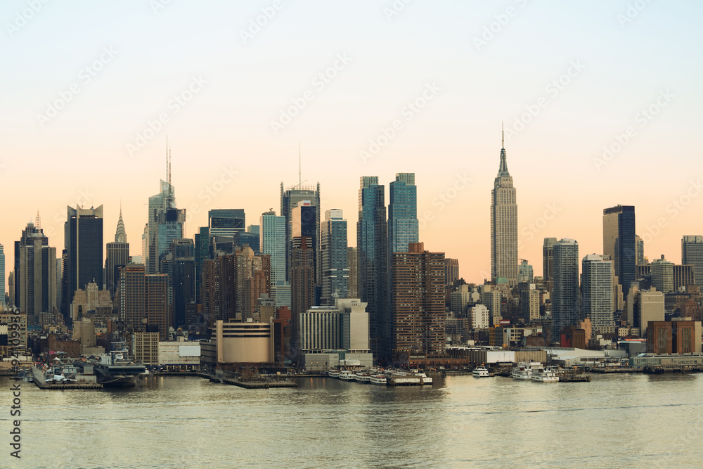 Fototapeta premium New York City sunset