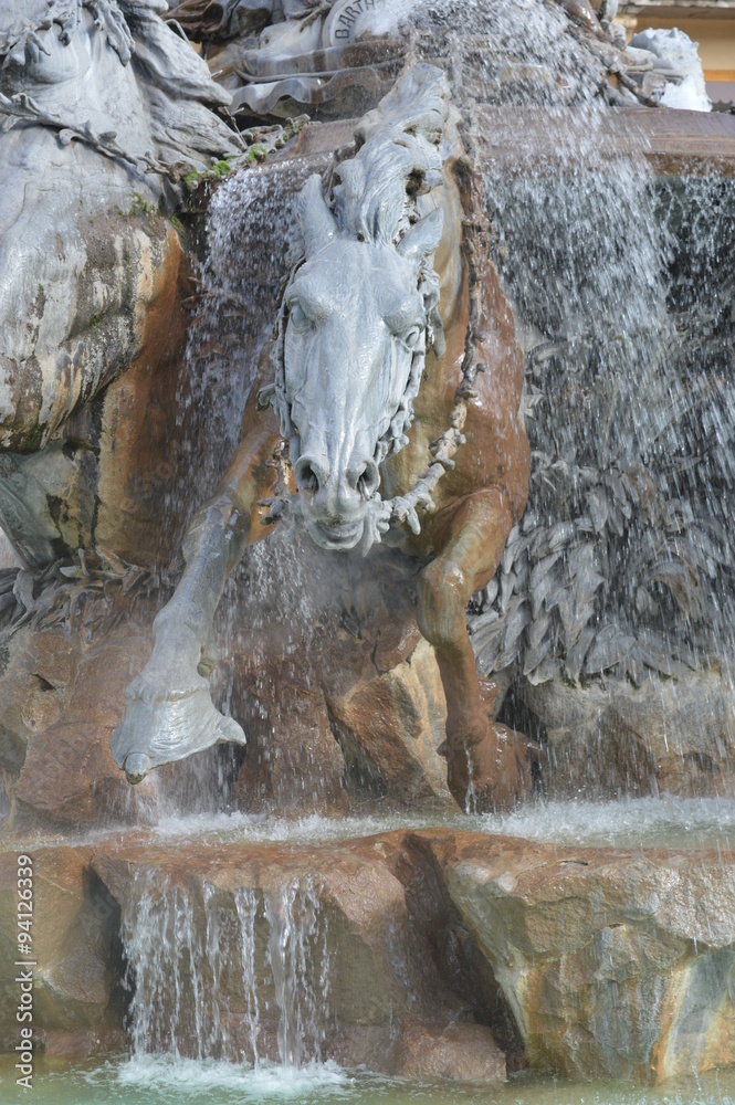 Fontaine de la place des terreaux à Lyon