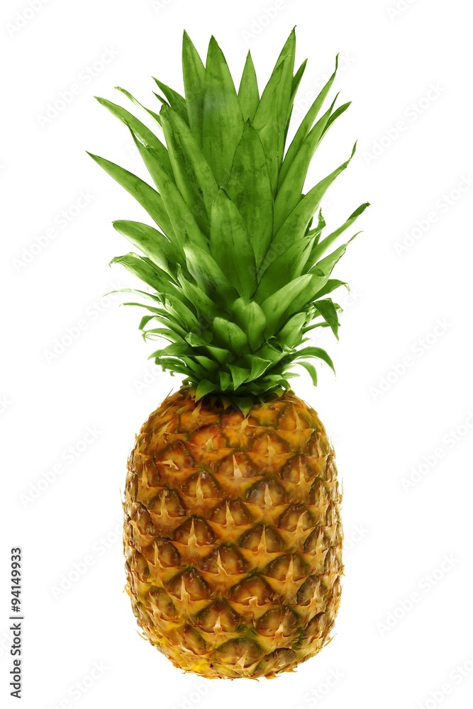 Fototapeta premium A whole pineapple against a white background.