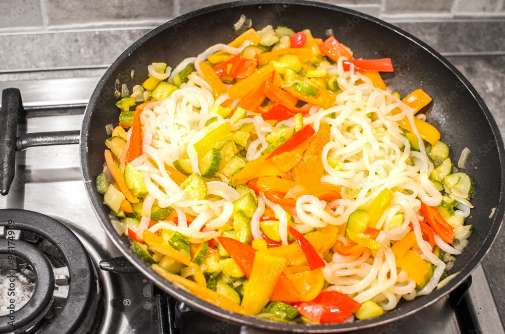 cooking konjac noodles - vegan recipes cooking konjac noodles - vegan recipes