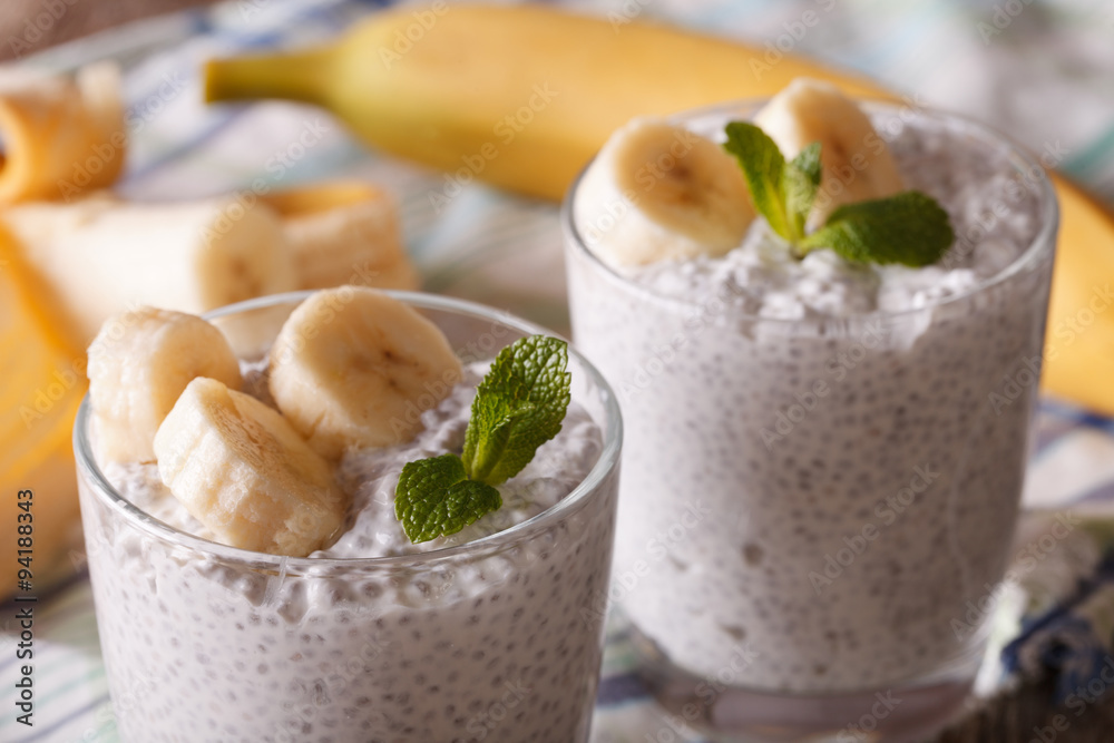 Chia seed pudding with fresh banana and a glass of macro
Chia seed pudding with fresh banana and a glass of macro