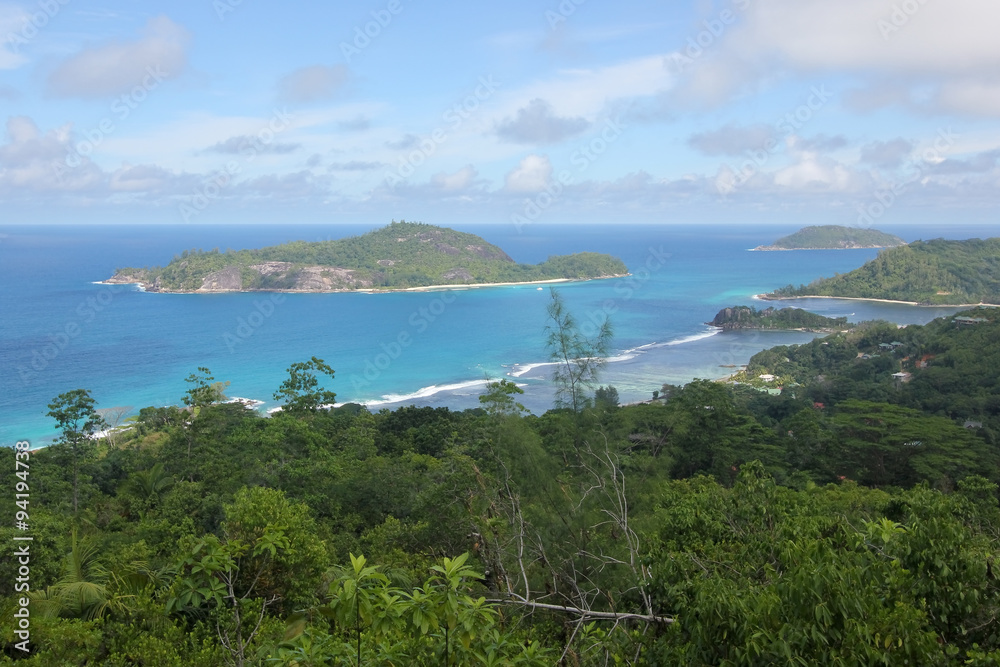 Views of the Blue sky, blue sea and islands on Mahe. Seychelles