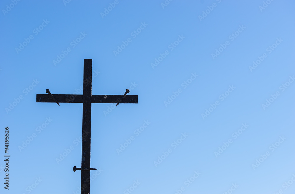 Symbol Kreuz mit Nägel