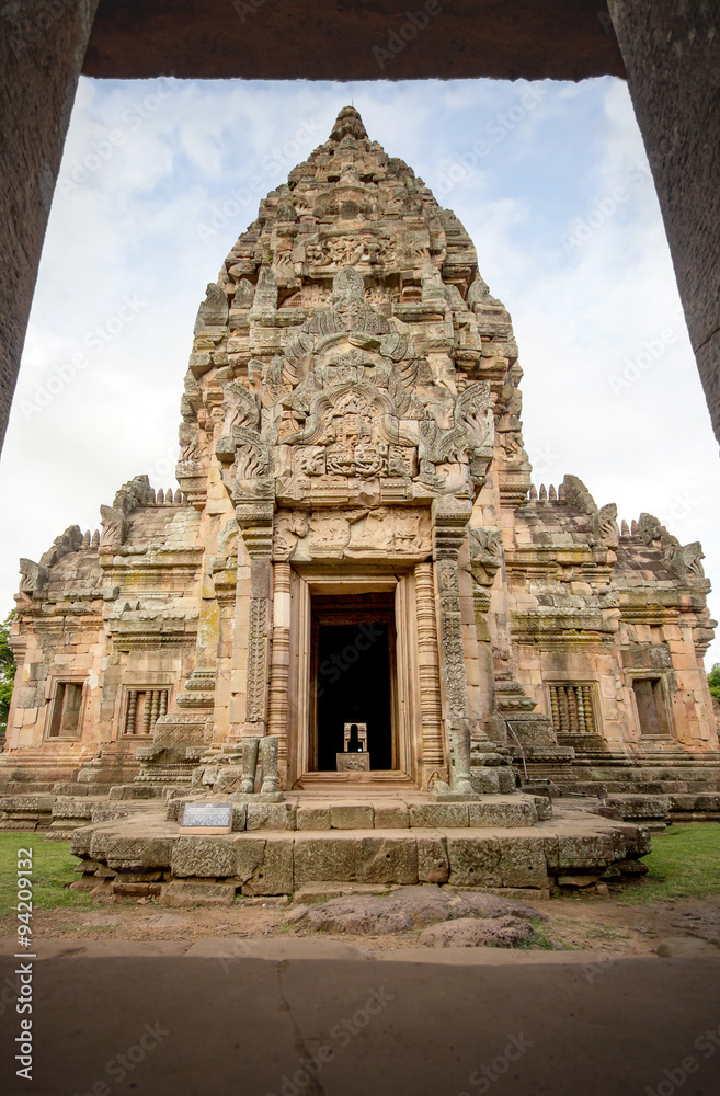 Naklejka premium Prasat Phanomrung Historical Park at Buriram in Thailand