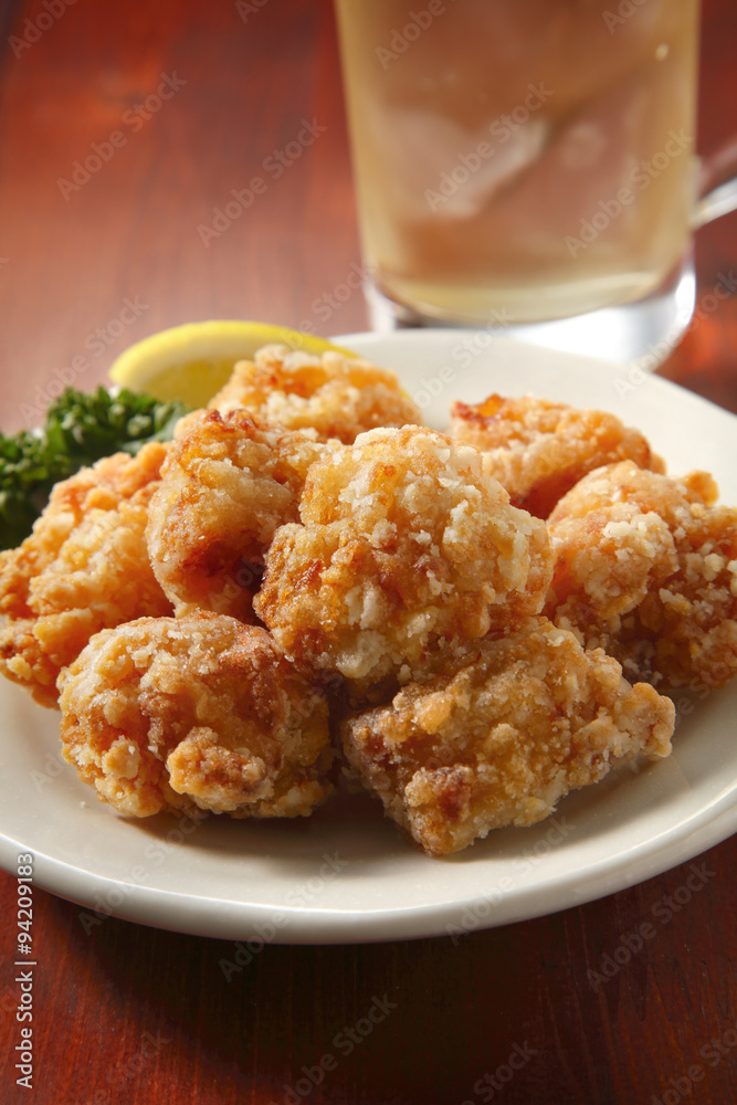 ハイボールと唐揚げ Whisky Highball and Fried chicken ハイボールと唐揚げ Whisky Highball and Fried chicken