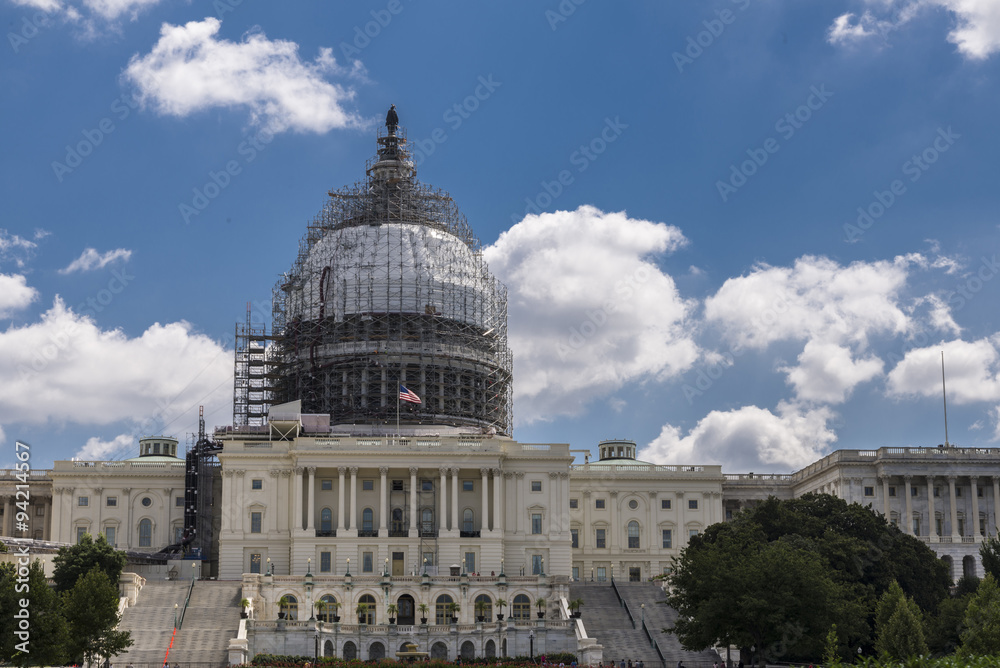 Fototapeta premium Capitol hill, under renovation