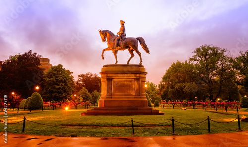 Fotografie, Tablou Statue of George Washington in the Boston Public Garden
