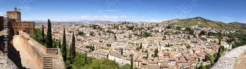 Vista panorámica del albaicín y sacromonte desde la Alhambra de Granada, Andalucía, España