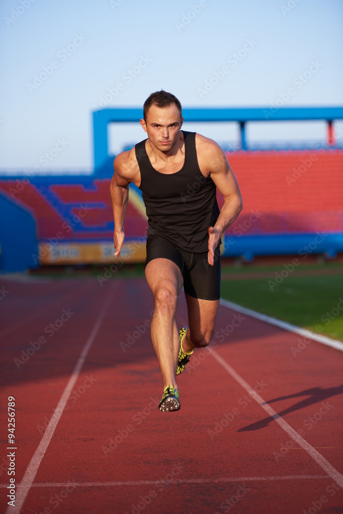 Obraz premium Athletic man start