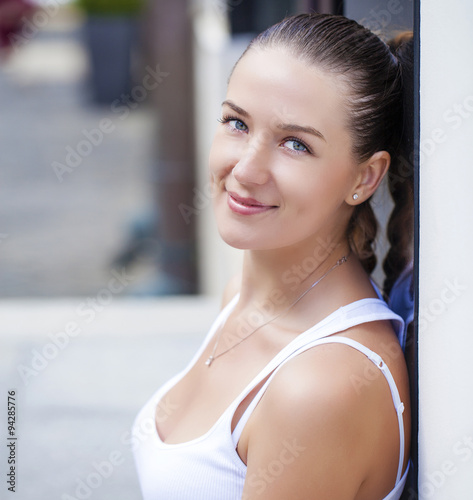 Free Download Young beautiful woman - GFXLoad