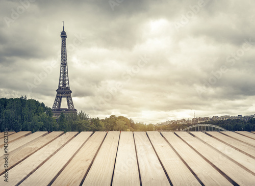 Eiffel tower in Paris. © Denis Rozhnovsky