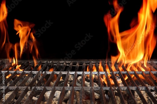 Canvas Print Empty Barbecue Grill With Bright Flames Closeup