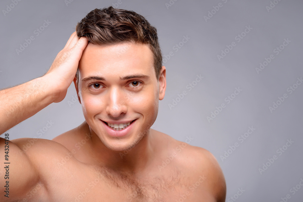 Obraz premium Pleasant guy expressing emotions 