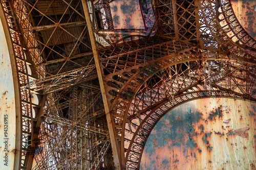 Rusty background  with Eiffel tower 8 © Florin