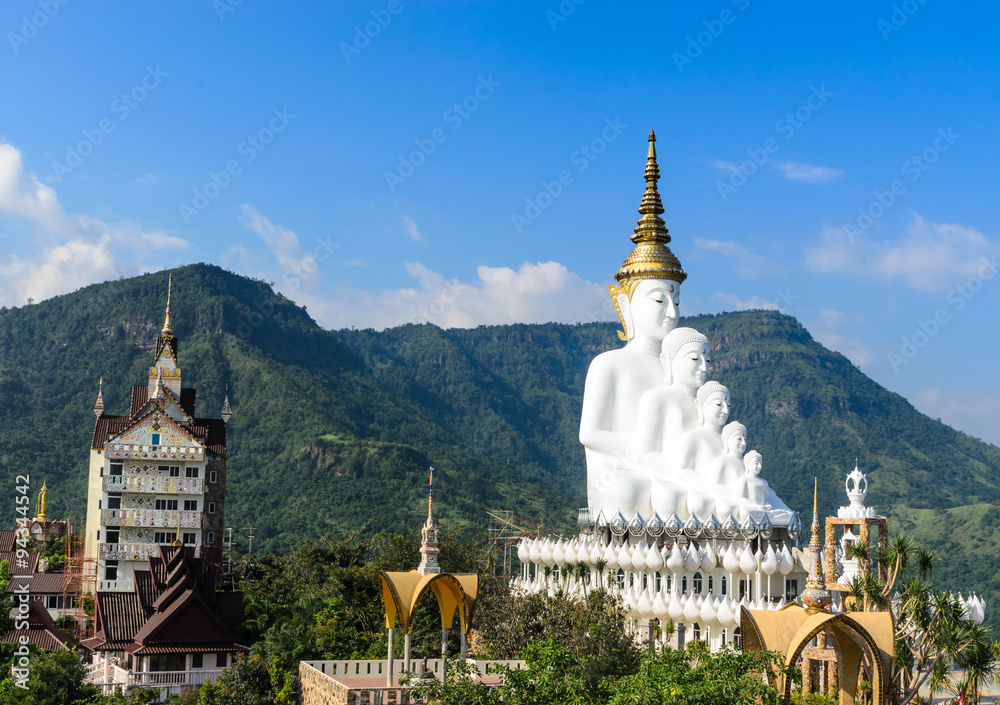 Naklejka premium Multiple bhudda Sculpture in Thailand
