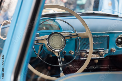 inside interior retro car © AnatoliiLahutkin