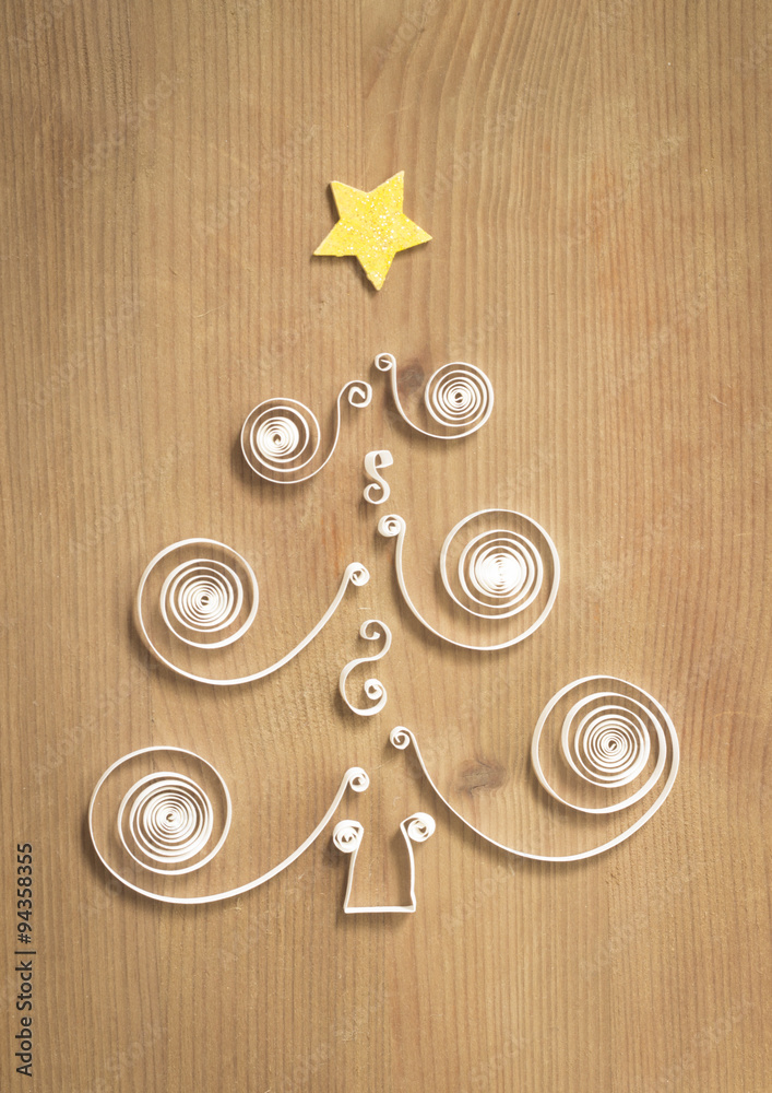 Fototapeta premium Weihnachtsbaum aus Papier