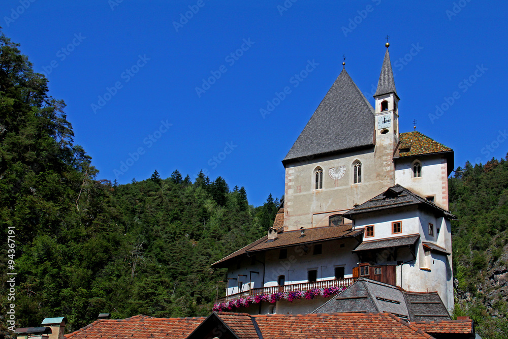Obraz premium Il santuario di San Romedio