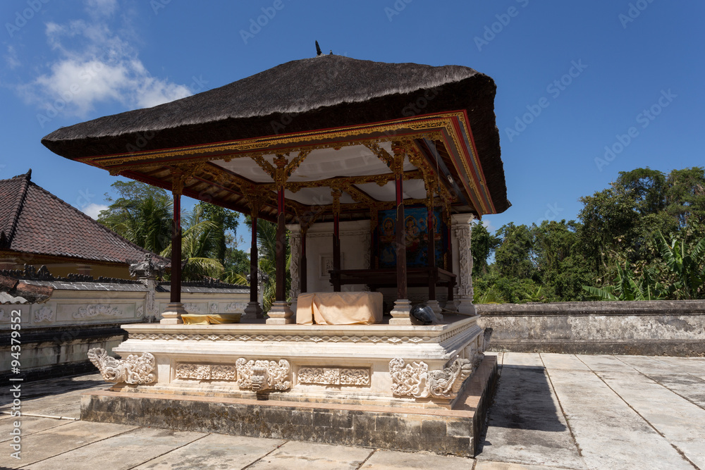 Famous Hindu Car Temple, Nusa Penida, Bali Famous Hindu Car Temple, Nusa Penida, Bali