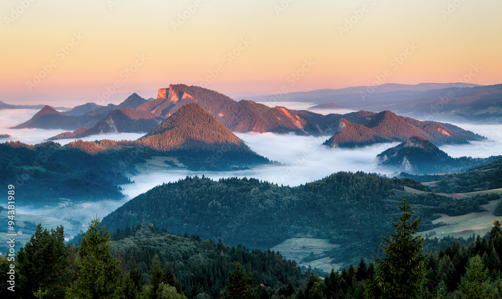 Fototapeta premium Landscape in Pieniny, Slovakia