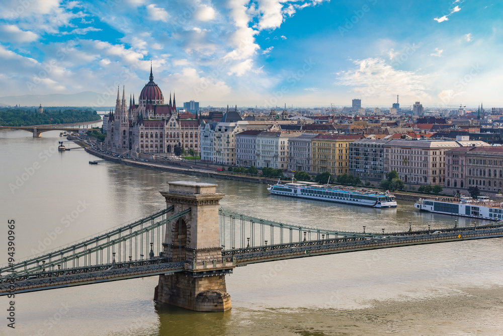 Fototapeta premium Budapest city skyline - Budapest - Hungary
