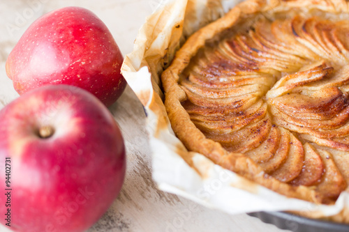 Tarte aux pommes rouges
